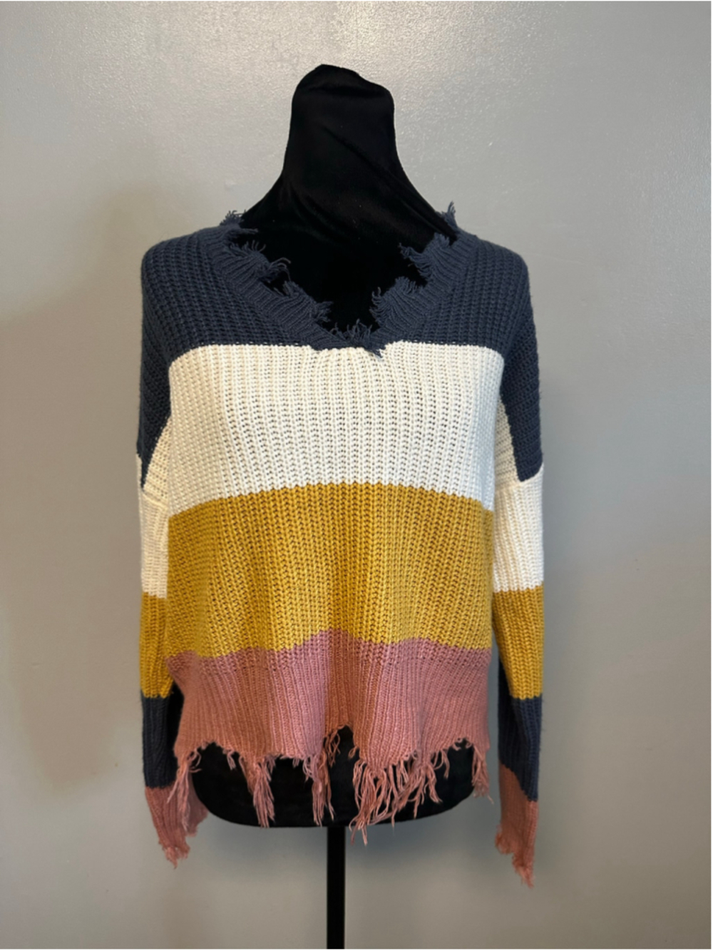 Full Circle Trends Distressed BOHO Fringe Color Block Sweater Size Large